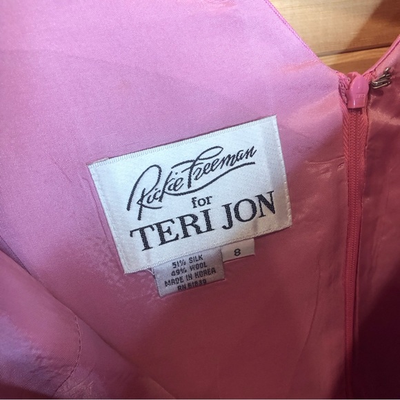 Rickie Freeman for Teri Jon || Pink Silk Sleeveless Midi Dress - Picture 8 of 11